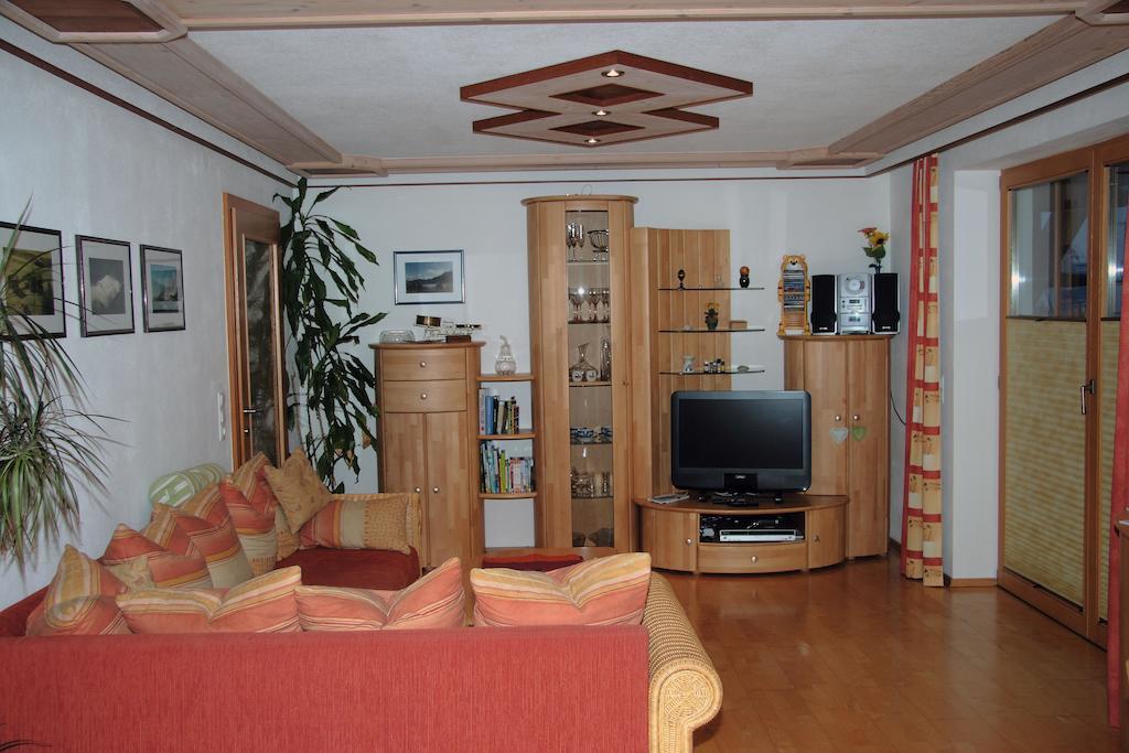 Ferienwohnung Am Waldrand Mittersill Zimmer foto